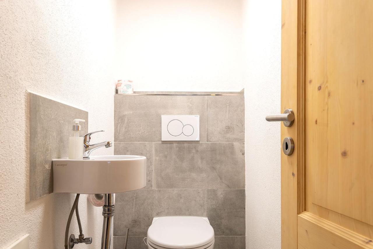 Alpen-Hostel - Apartment Talstation Mit Motorradvermietung Memmingen Bagian luar foto